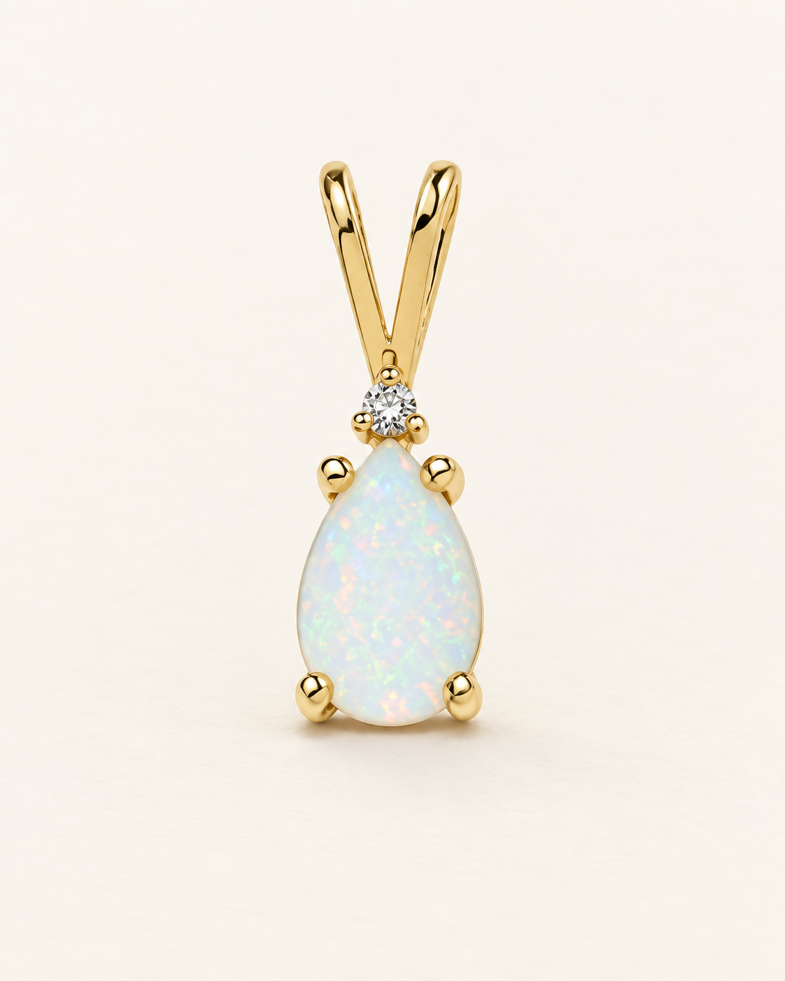 Висулки · 14K жълто злато · Естествен бял опал · Круша · 9 × 6 mm · 0,02 ct — студиен кадър на медальона