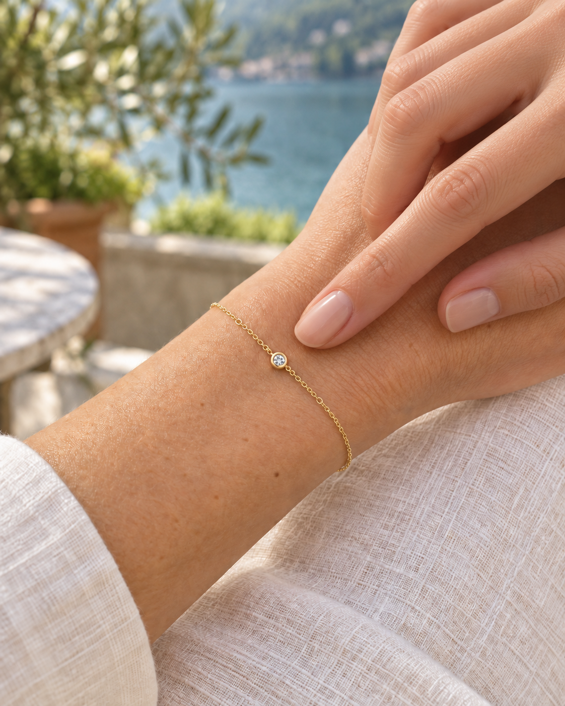 Гривни · 14K жълто злато Vermeil · Лабораторно създаден диамант · Кръгла · 2,8 mm · 0,08 ct — личен жест